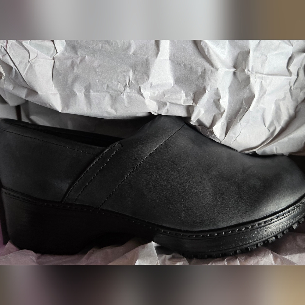 Dansko -Shoes For Crews Black Non Slip Mule Clogs Sz7.5 NEW IN BOX - Picture 7 of 9